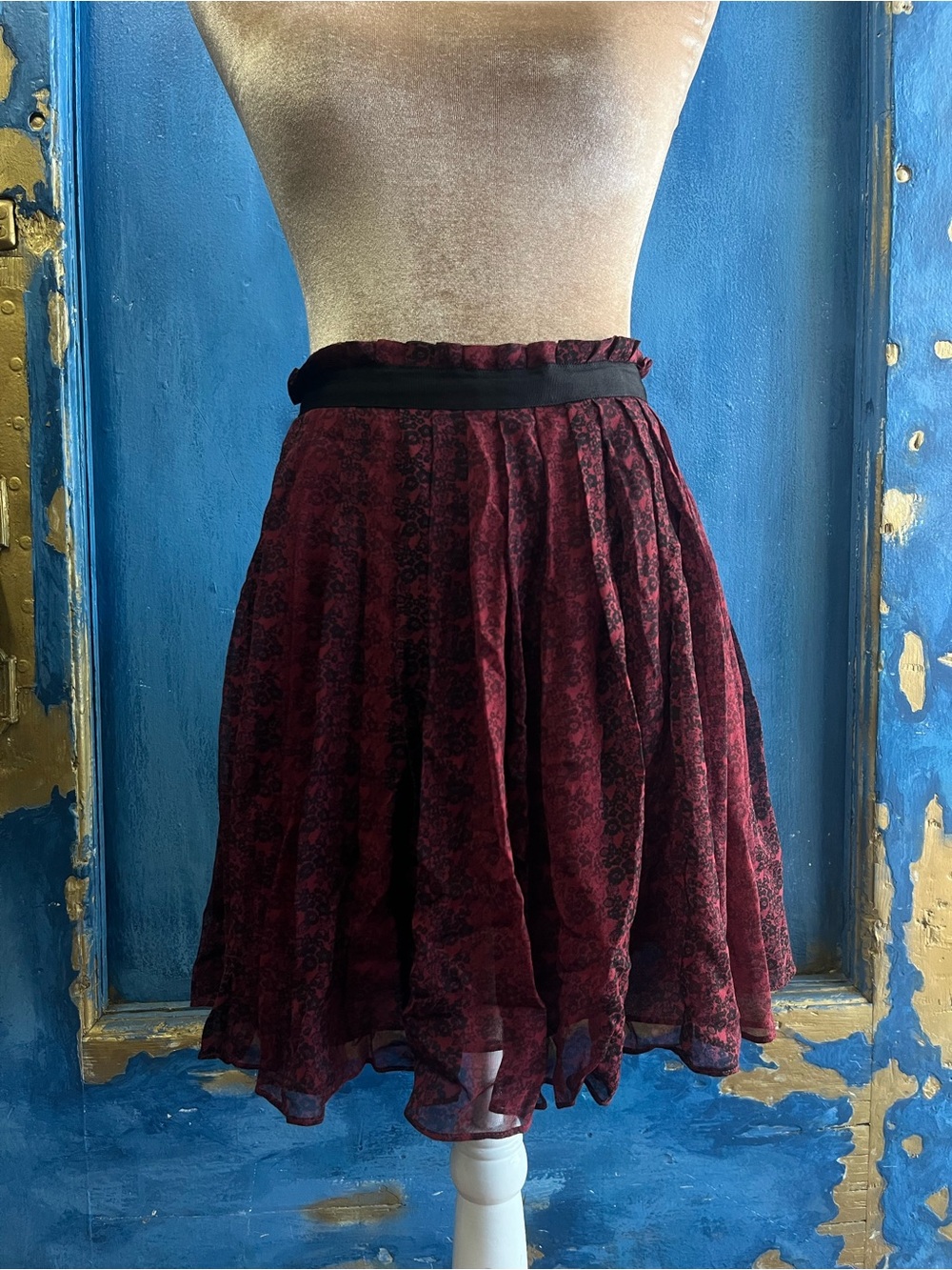 Club Monaco Burgundy Floral Mini Skirt with Black Waistband